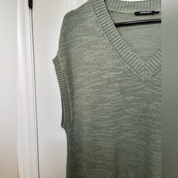 Olsen vest/pullover-side slits, ribbed v-neck, arms, and bottom, oversized - Picture 10 of 12